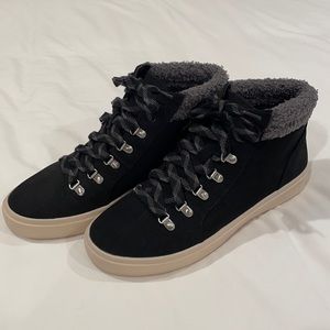 Dr. Scholl’s black boots